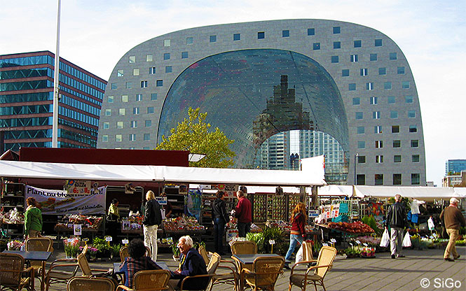Außenansicht der Markthalle in Rotterdam